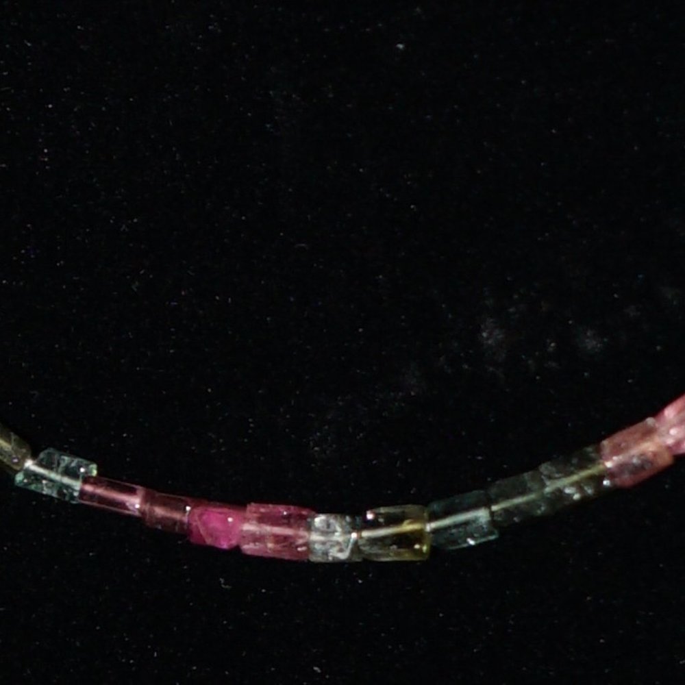 Many shades of Tourmaline! Gorgeous necklace, 16”